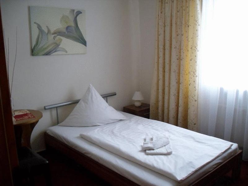 Zum Schwedenkonig Otel Gadebusch Dış mekan fotoğraf